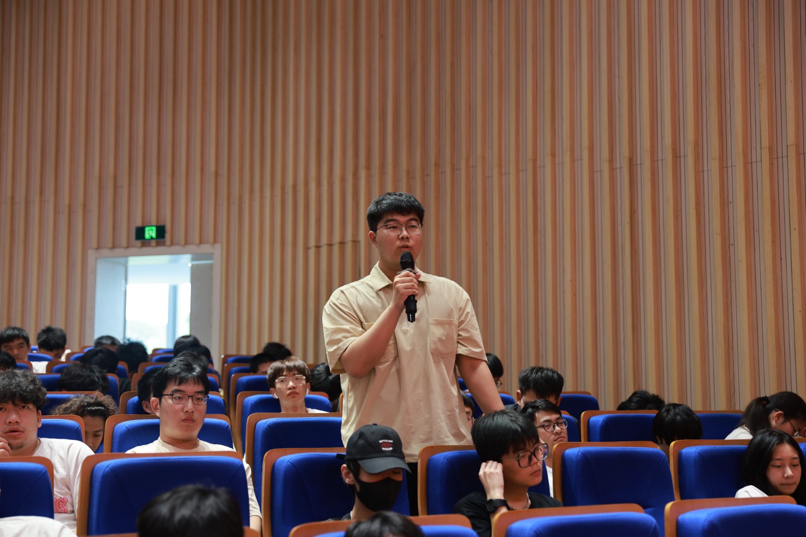 1685579526973078.jpg 1685579526973078.jpg